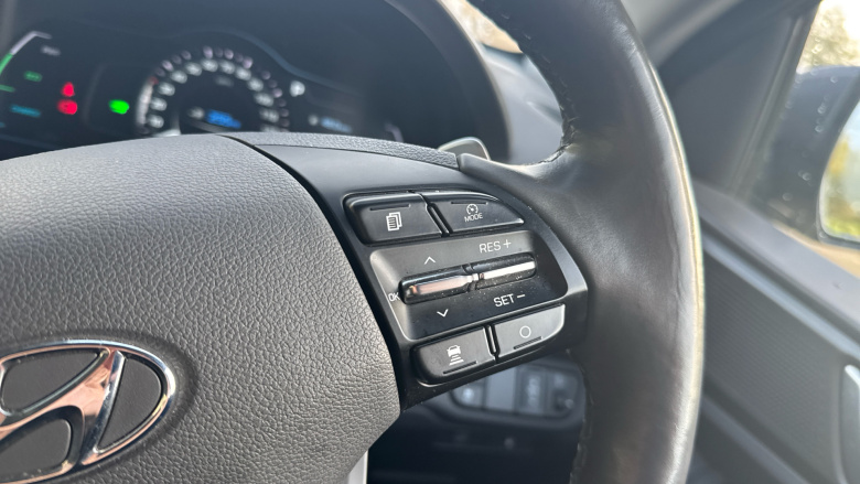 Hyundai IONIQ 1.6 GDi Hybrid Premium 5dr DCT Hybrid Hatchback